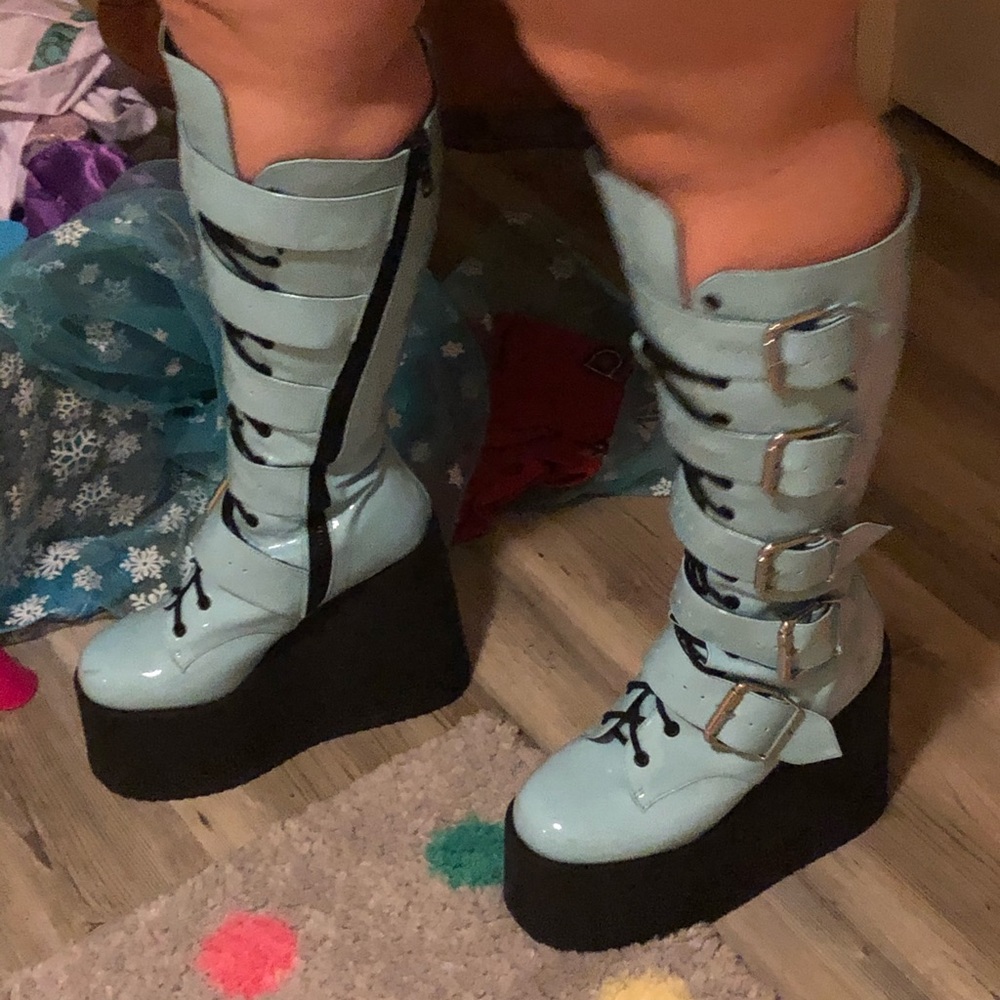 ON HOLD!! Dolls Kill light blue platform boots